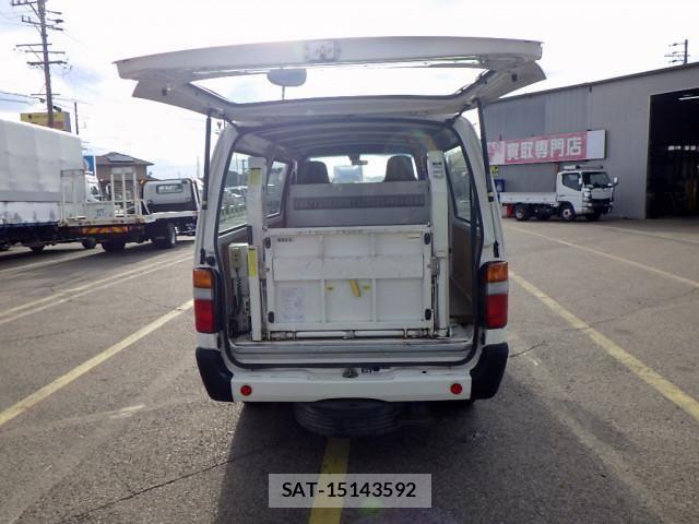 Hino DUTRO 2018-08 2316284-6