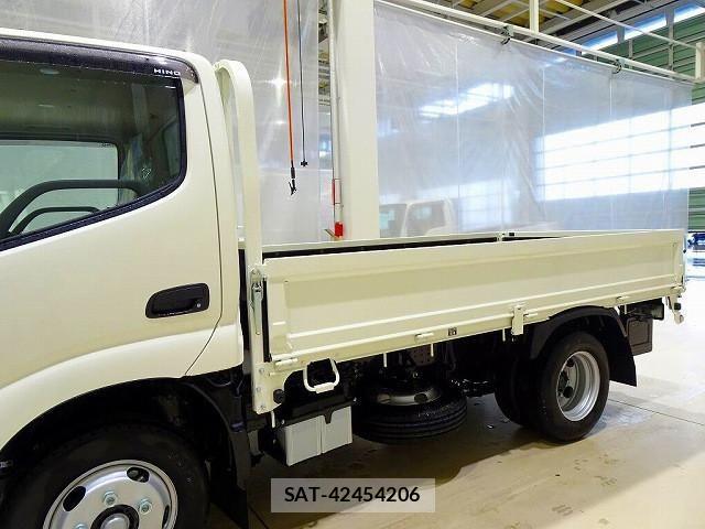 Hino DUTRO 2025-05 2316256-23