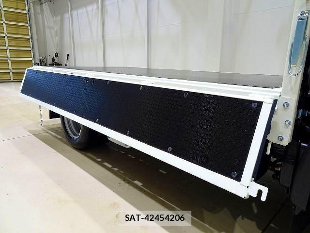 Hino DUTRO 2025-05 2316256-26