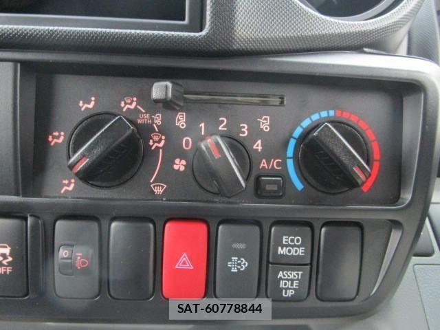 Hino DUTRO 2024-11 2316253-15