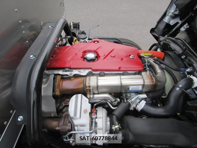 Hino DUTRO 2024-11 2316253-24
