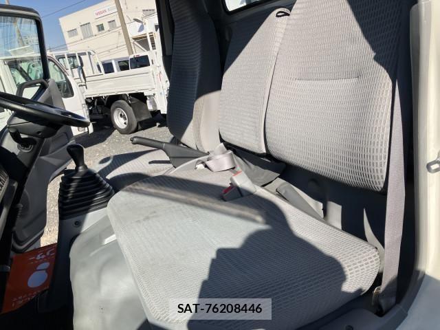 Hino DUTRO 2013-06 2316275-26