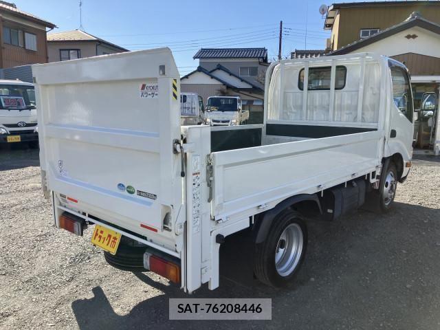Hino DUTRO 2013-06 2316275-2