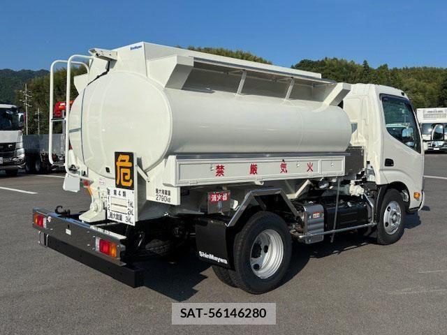 Hino DUTRO 2025-04 2319334-2