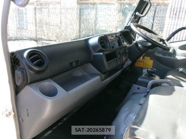 Hino DUTRO 2012-03 2347811-25