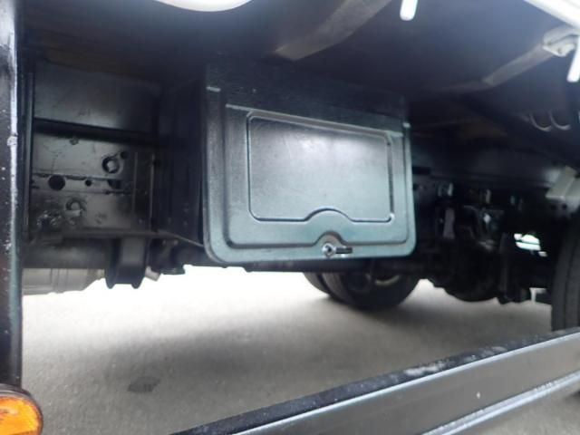 Hino DUTRO 2011-01 2385645-15