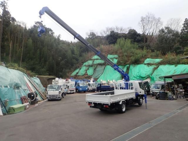 Hino DUTRO 2011-01 2385645-23