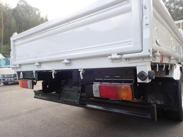 Hino DUTRO 2011-01 2385645-29