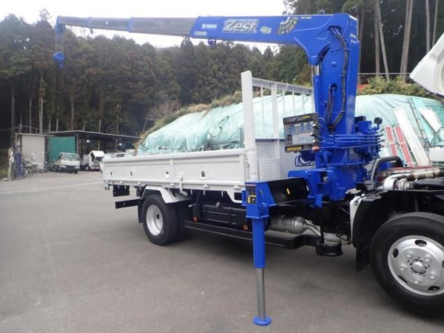 Hino DUTRO 2011-01 2385645-6