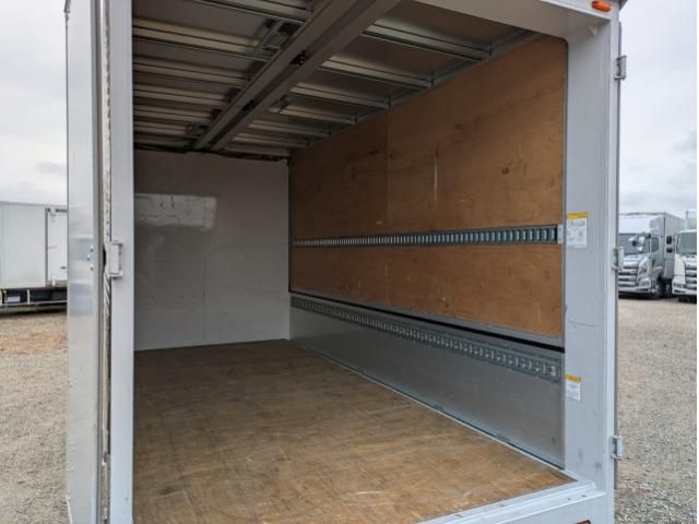 Hino DUTRO 2023-12 2385619-14
