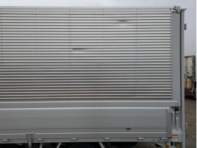 Hino DUTRO 2023-12 2385619-17