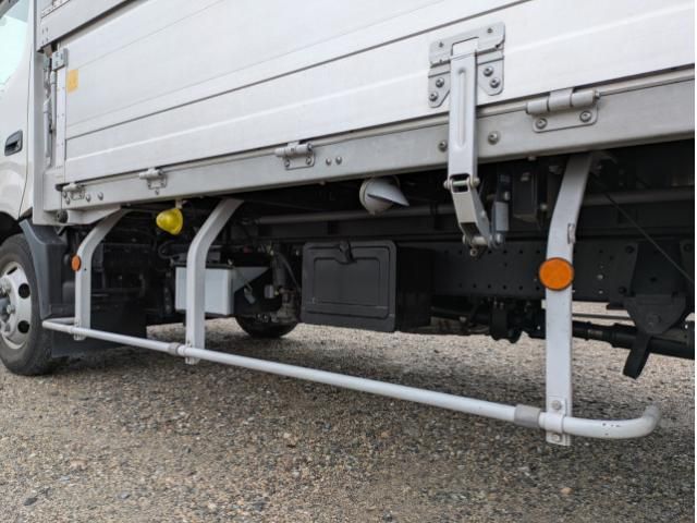 Hino DUTRO 2023-12 2385619-21