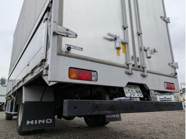 Hino DUTRO 2023-12 2385619-5