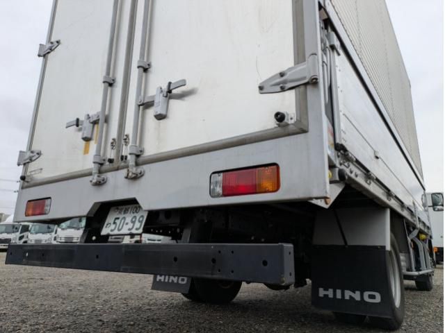 Hino DUTRO 2023-12 2385619-6