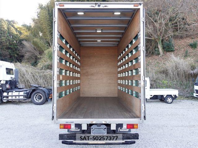 Hino DUTRO 2018-10 2400175-9