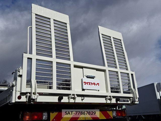 Hino DUTRO 2025-05 2485933-10