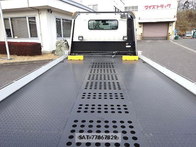Hino DUTRO 2025-05 2485933-12