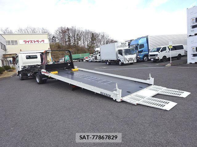 Hino DUTRO 2025-05 2485933-16