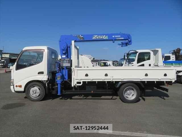 Hino DUTRO 2011-12 2663677-8
