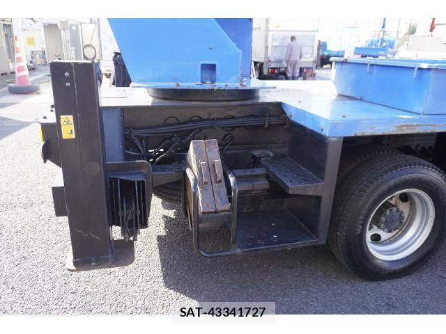Hino DUTRO 2013-09 2663643-16
