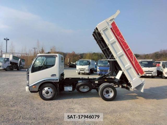 Hino DUTRO 2016-12 2663657-11