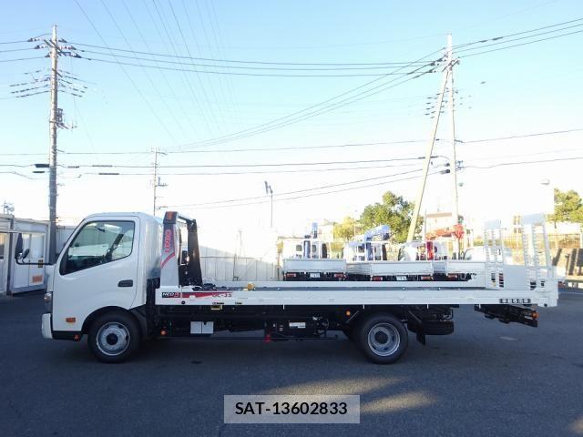 Hino DUTRO 2025-05 2663621-12