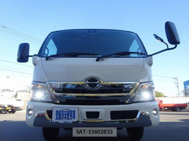 Hino DUTRO 2025-05 2663621-27
