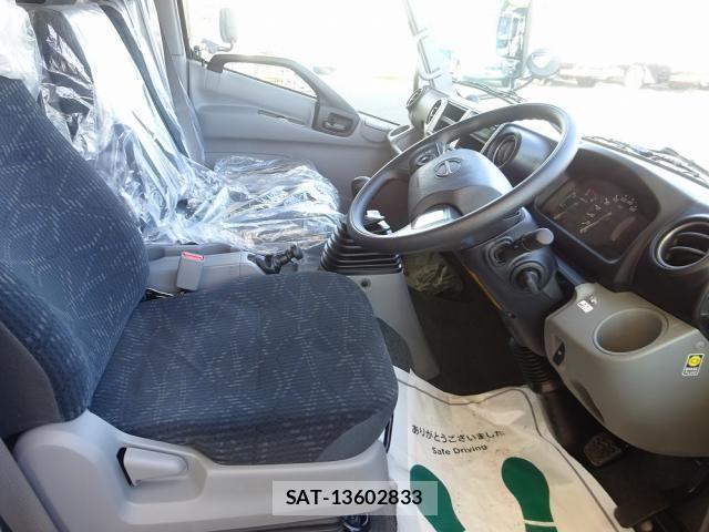 Hino DUTRO 2025-05 2663621-7
