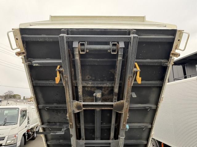 Hino DUTRO 2019-03 2709357-13