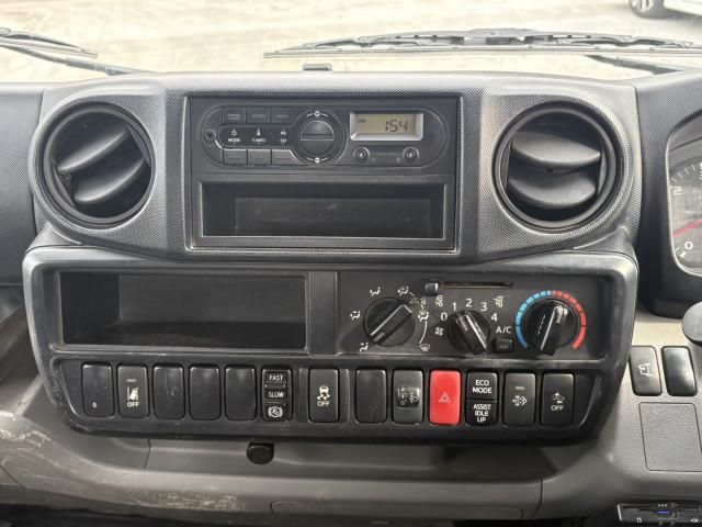 Hino DUTRO 2019-03 2709357-26