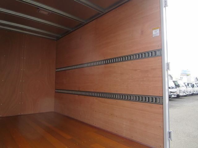 Hino DUTRO 2024-12 2709352-10