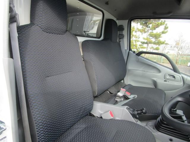 Hino DUTRO 2024-12 2709352-13