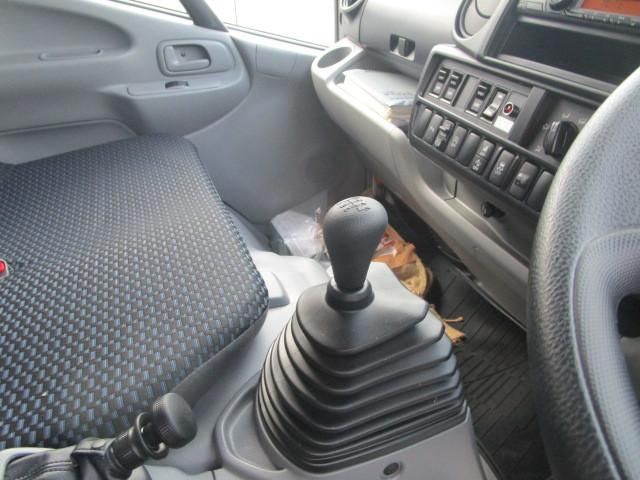 Hino DUTRO 2024-12 2709352-21
