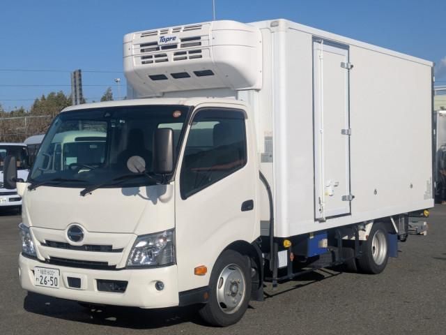 Hino DUTRO 2023-02 2709318-0