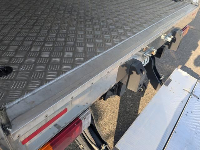 Hino DUTRO 2023-02 2709318-11