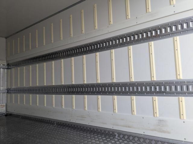 Hino DUTRO 2023-02 2709318-15