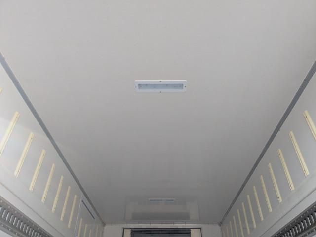 Hino DUTRO 2023-02 2709318-18