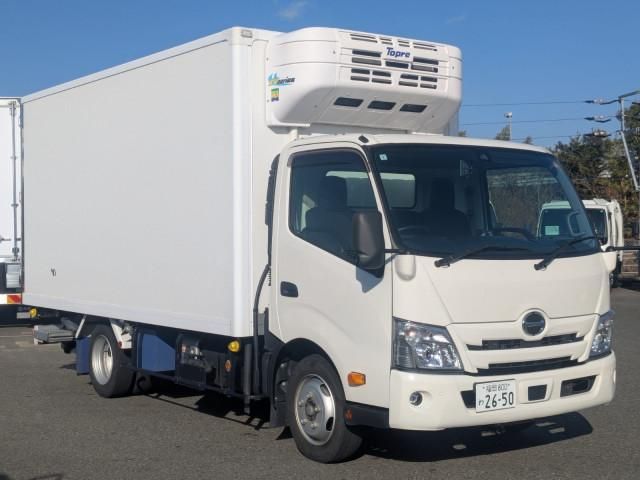 Hino DUTRO 2023-02 2709318-2