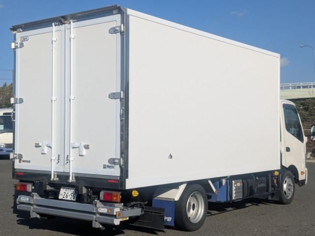 Hino DUTRO 2023-02 2709318-3