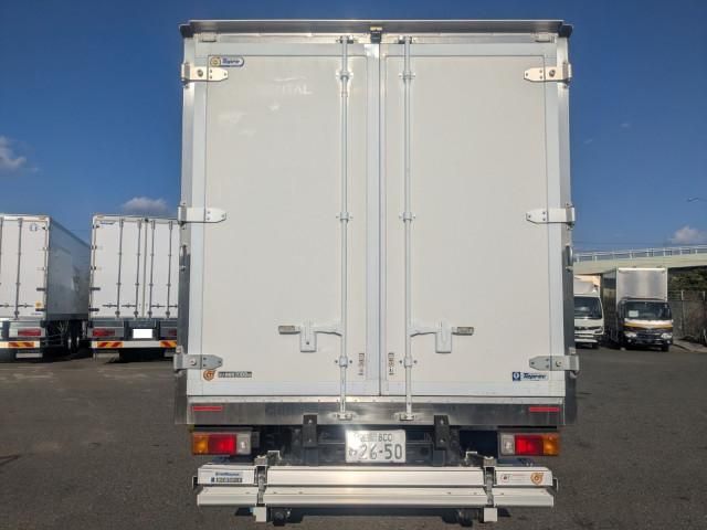 Hino DUTRO 2023-02 2709318-5