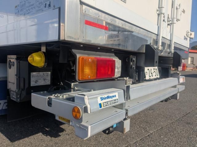 Hino DUTRO 2023-02 2709318-6