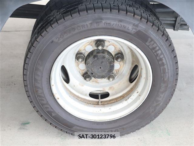 Hino DUTRO 2020-07 2828631-8