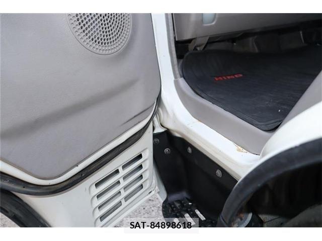 Hino DUTRO 2005-12 2828637-27