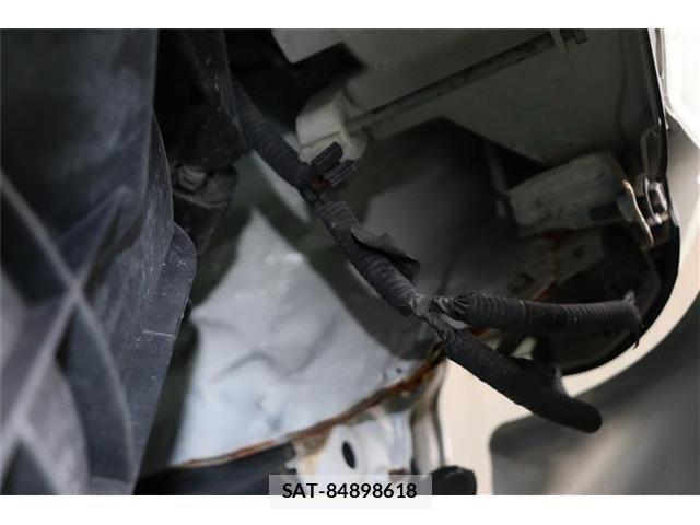 Hino DUTRO 2005-12 2828637-28