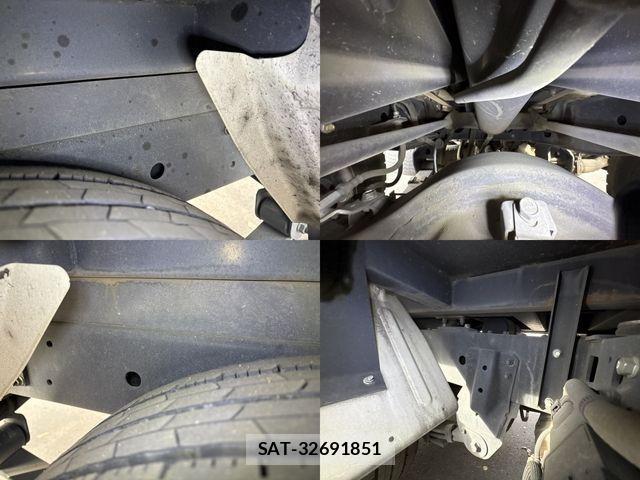 Hino DUTRO 2022-02 2828624-11