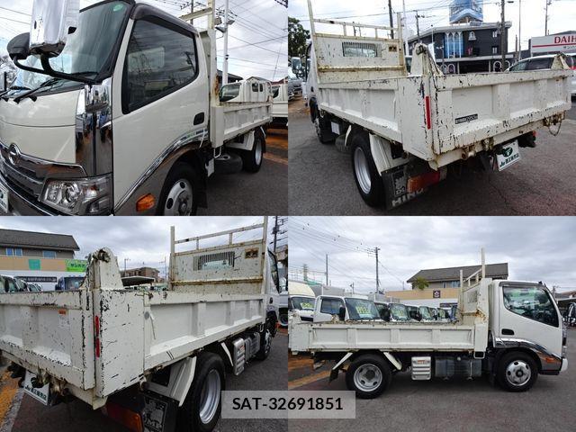 Hino DUTRO 2022-02 2828624-3