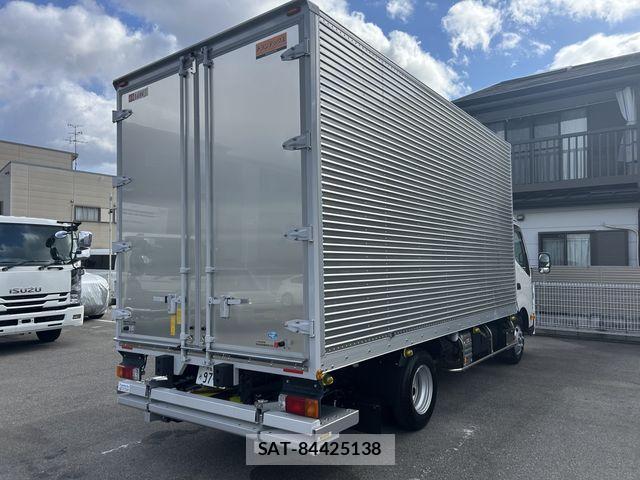 Hino DUTRO 2025-06 3064944-9