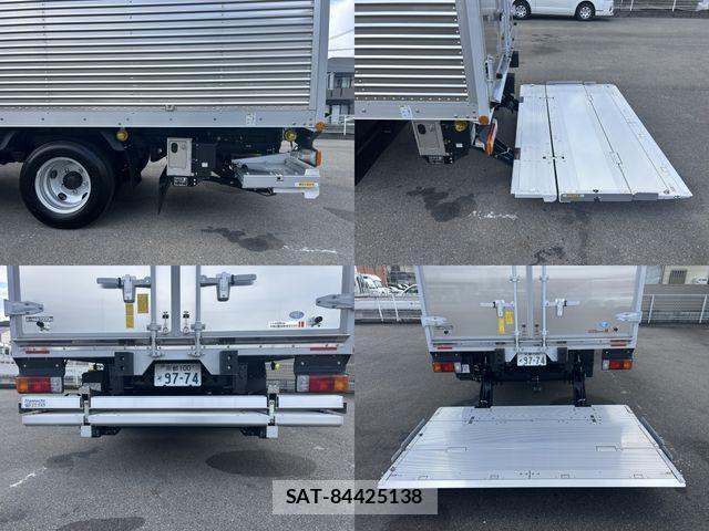 Hino DUTRO 2025-06 3064944-11
