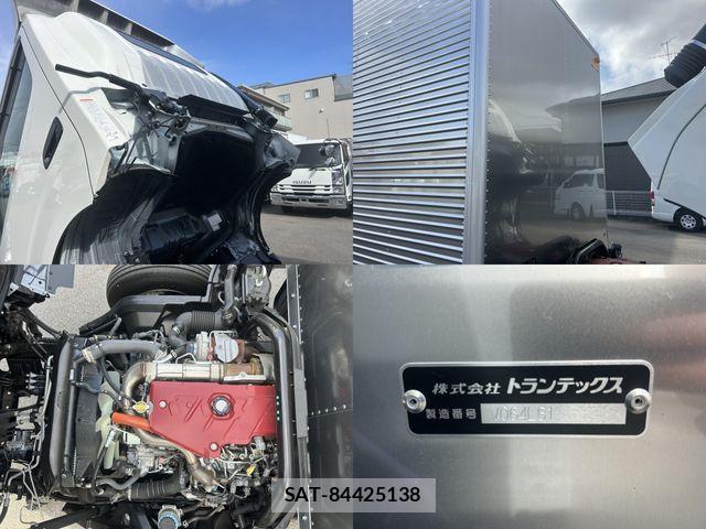 Hino DUTRO 2025-06 3064944-15