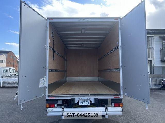 Hino DUTRO 2025-06 3064944-8